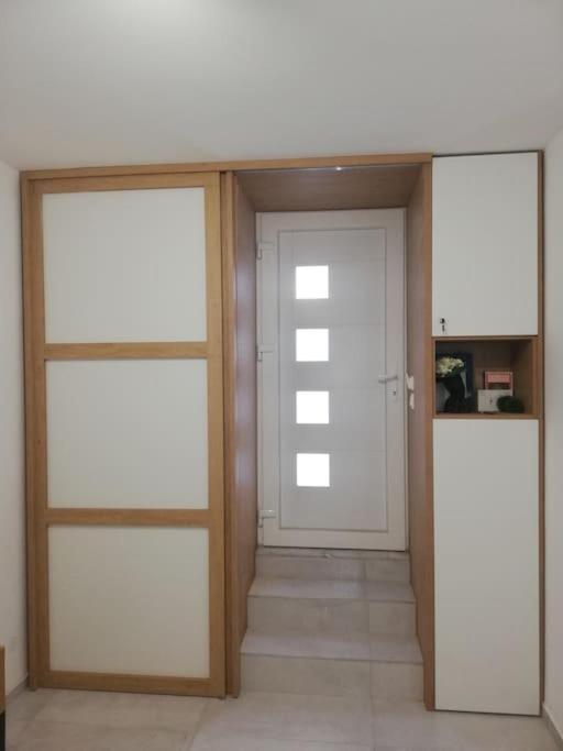 Brio Luxurious Urban Stay In Heraklio,Wifi,Αc Kandiye Dış mekan fotoğraf