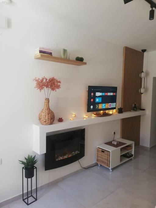 Brio Luxurious Urban Stay In Heraklio,Wifi,Αc Kandiye Dış mekan fotoğraf