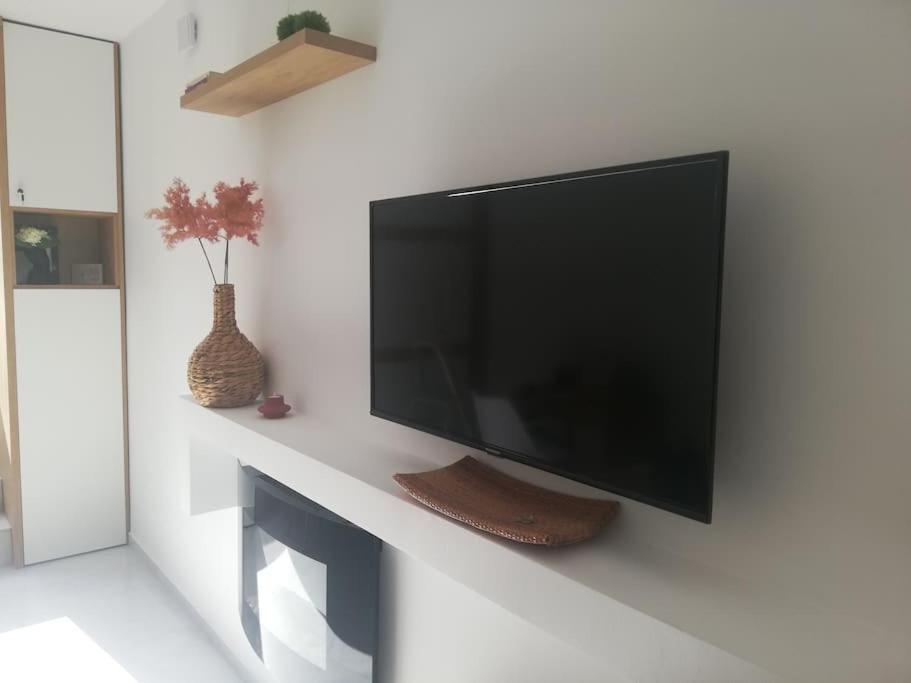Brio Luxurious Urban Stay In Heraklio,Wifi,Αc Kandiye Dış mekan fotoğraf