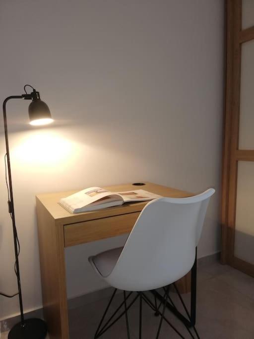 Brio Luxurious Urban Stay In Heraklio,Wifi,Αc Kandiye Dış mekan fotoğraf